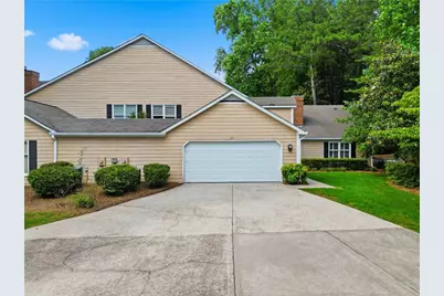128 Great Oaks Lane, Roswell, GA 30075 - Photo 4