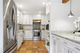 128 Great Oaks Ln, Roswell, GA 30075 - Photo 18
