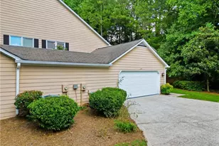 128 Great Oaks Ln, Roswell, GA 30075 - Photo 48