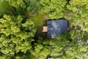 16 Berry Ave, Newnan, GA 30263 - Photo 8