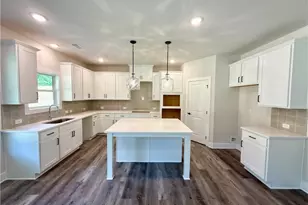 4250 Shirebrook Trail, Hoschton, GA 30548 - Photo 10