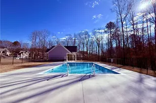 4250 Shirebrook Trail, Hoschton, GA 30548 - Photo 30