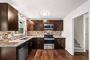1469 W Rock Ct, Stone Mountain, GA 30088 - Photo 2