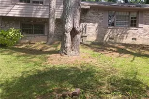 2930 Carriage Ln, South Fulton, GA 30349 - Photo 2
