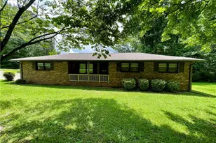22 Marty Ln, Dallas, GA 30132 - Photo 2