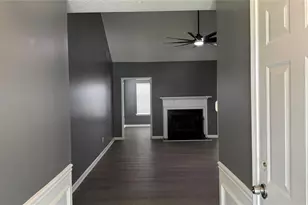 12012 Red Ivy Ln, Fayetteville, GA 30215 - Photo 2