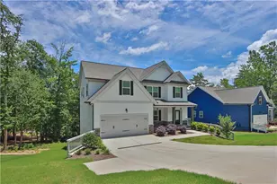 3929 Camden Ct, Gainesville, GA 30506 - Photo 2