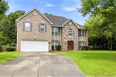 829 Sweden Forest Cove, Hampton, GA 30228 - Photo 2