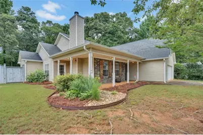 465 Berkshire Drive, Covington, GA 30016 - Photo 2
