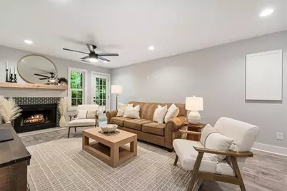 302 Teal Court #302, Roswell, GA 30076 - Photo 10