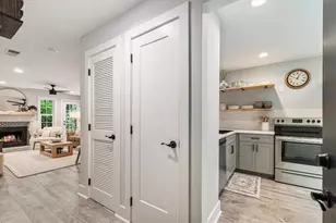 302 Teal Ct, Roswell, GA 30076 - Photo 2