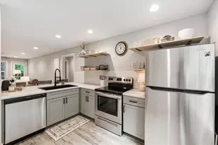 302 Teal Ct, Roswell, GA 30076 - Photo 1