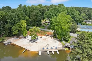 967 Lake Dr, Snellville, GA 30039 - Photo 4