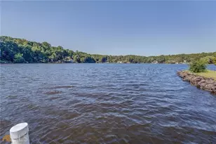 967 Lake Dr, Snellville, GA 30039 - Photo 2
