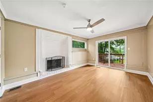 967 Lake Dr, Snellville, GA 30039 - Photo 10