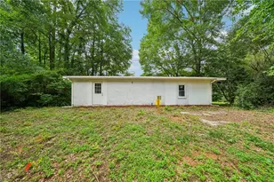 967 Lake Dr, Snellville, GA 30039 - Photo 26