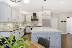 112 Grandcrest Dr, Suwanee, GA 30024 - Photo 16