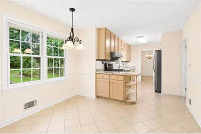 1683 Oak Ridge Circle SW, Stone Mountain, GA 30087 - Photo 14