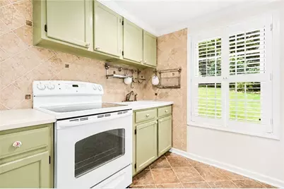 1683 Oak Ridge Circle SW, Stone Mountain, GA 30087 - Photo 34