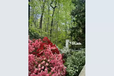 695 W Conway Drive NW, Atlanta, GA 30327 - Photo 16