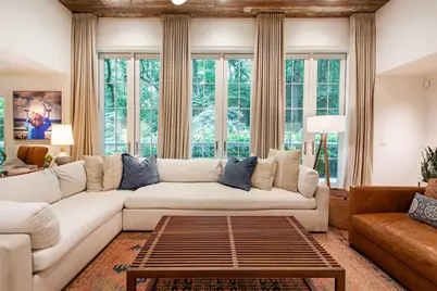 695 W Conway Drive NW, Atlanta, GA 30327 - Photo 18