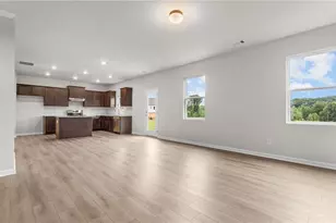 153 Hampton Hallow Dr, Jefferson, GA 30549 - Photo 6