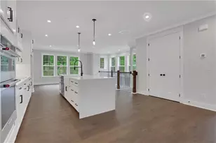 110 Bridgecrest Rd, Roswell, GA 30075 - Photo 6