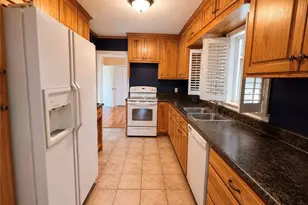 2606 Lake View Dr, Rome, GA 30165 - Photo 6