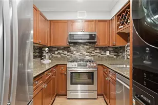 2479 Peachtree Rd NE, Atlanta, GA 30305 - Photo 4