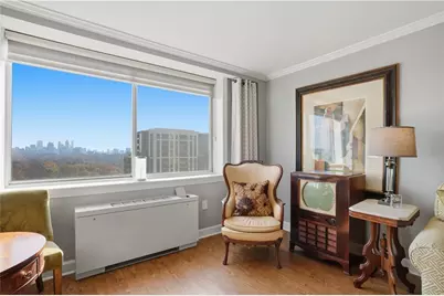 2479 Peachtree Road NE #1401, Atlanta, GA 30305 - Photo 2