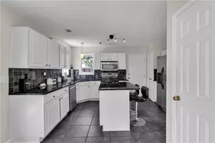 915 Charter Club Dr, Lawrenceville, GA 30043 - Photo 14