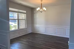 5650 Mirror Lake Dr, Cumming, GA 30028 - Photo 6