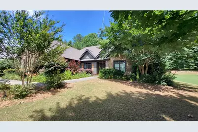 1238 Fairwinds Drive, Loganville, GA 30052 - Photo 2