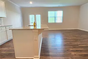 3331 Greyton Dr, Buford, GA 30519 - Photo 10