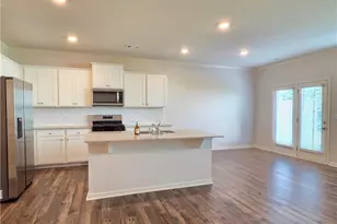 3331 Greyton Dr, Buford, GA 30519 - Photo 4