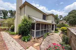 11295 Vedrines Dr, Alpharetta, GA 30022 - Photo 6