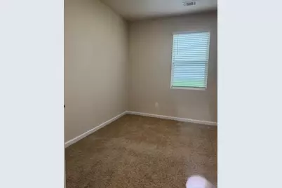 610 Dodson Lake Court, Fairburn, GA 30213 - Photo 10