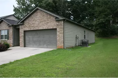 610 Dodson Lake Court, Fairburn, GA 30213 - Photo 2
