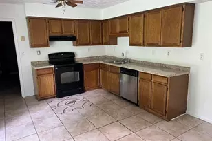 5370 Garvey Dr, Fairburn, GA 30213 - Photo 4