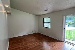 5370 Garvey Dr, Fairburn, GA 30213 - Photo 6