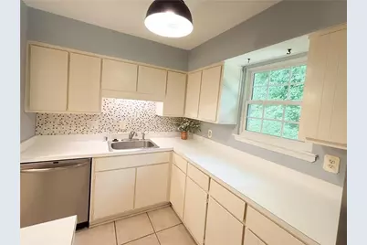 383 Leisure Court SW, Marietta, GA 30064 - Photo 4