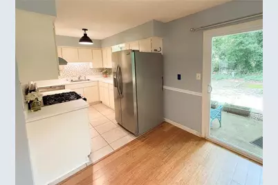 383 Leisure Court SW, Marietta, GA 30064 - Photo 8