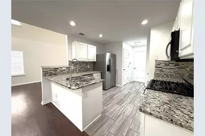 2150 Lexington Lane, Cumming, GA 30040 - Photo 4