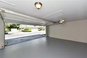 5115 Chemin De Vie NE, Atlanta, GA 30342 - Photo 44