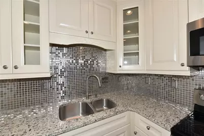 5115 Chemin De Vie NE #5115, Atlanta, GA 30342 - Photo 18