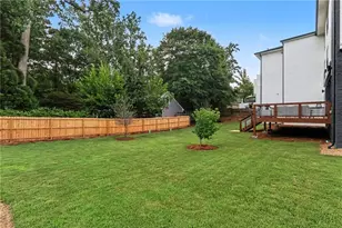 1242 Brook Forest Dr NE, Atlanta, GA 30324 - Photo 46