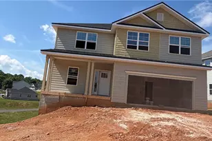 615 Bald Ridge Cir, Demorest, GA 30535 - Photo 2