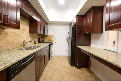 6851 Roswell Road #B15, Atlanta, GA 30328 - Photo 14
