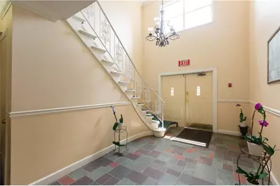 6851 Roswell Road #B15, Atlanta, GA 30328 - Photo 4