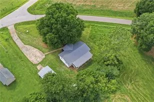 667 W O Smith Rd, Jefferson, GA 30549 - Photo 38